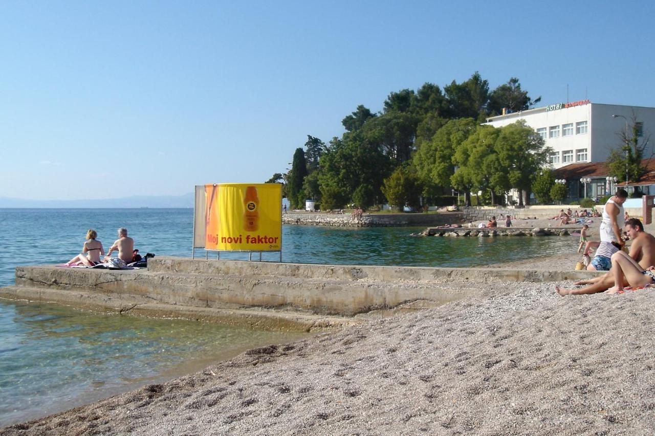 Apartments And Rooms With Parking Space Sveti Vid, Krk - 5323 Exteriér fotografie